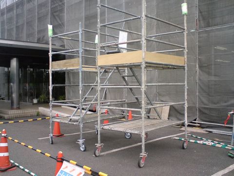 ローリング足場